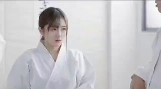 几十万粉丝要求返场 极品抽搐妹 中途休息 吹硬换套 第二炮继续激情 高潮叫得惊天动地